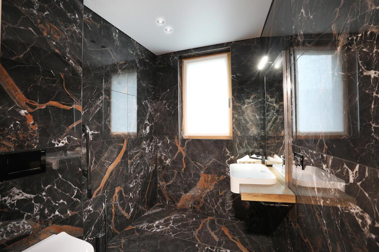 브루일서비니아 Chalet Blanc Cervinia B&B 외부 사진