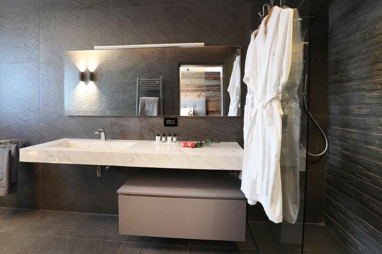 브루일서비니아 Chalet Blanc Cervinia B&B 외부 사진