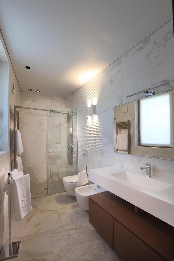 브루일서비니아 Chalet Blanc Cervinia B&B 외부 사진